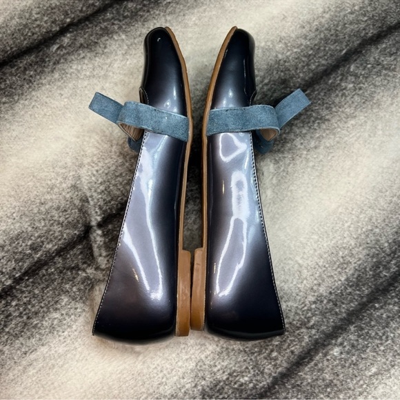 Elephantito Claire Patent Leather Steel Flats - Picture 6 of 9